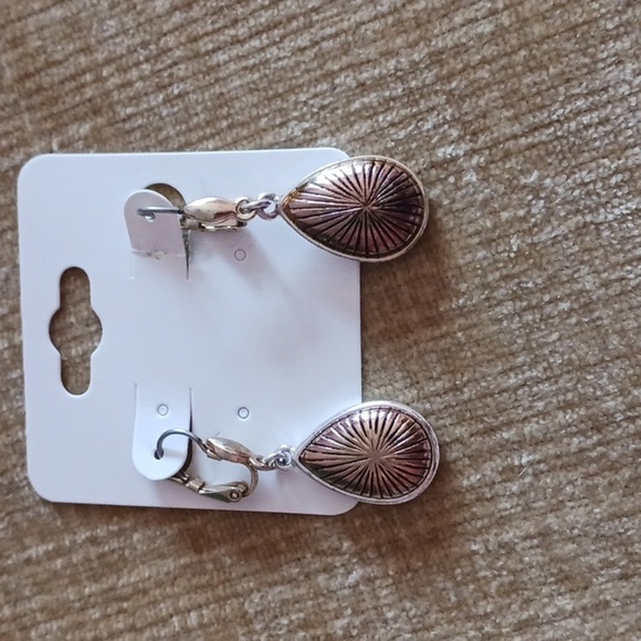 Gold Silver Tone Tear Drop Earrings - Picture 1 of 7